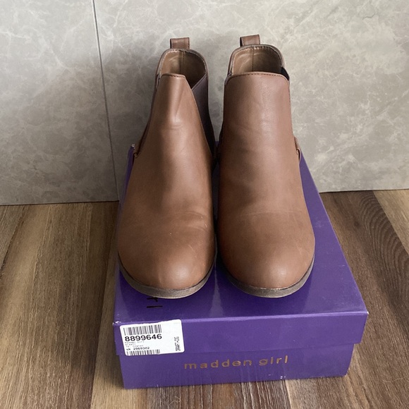Madden Girl flat ankle boot size 10 - Picture 3 of 9